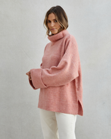 Charli Vanessa Sweater / Coral Pink