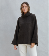 Charli Vanessa Sweater / Dark Espresso
