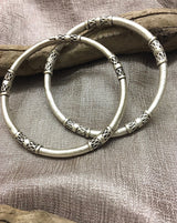Sazzu Silver Bangles