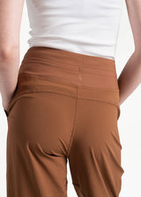 Lole Momentum Crop / Walnut