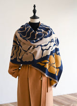 Winding River Marsh Fern Reversible Wrap / Blue-Camel