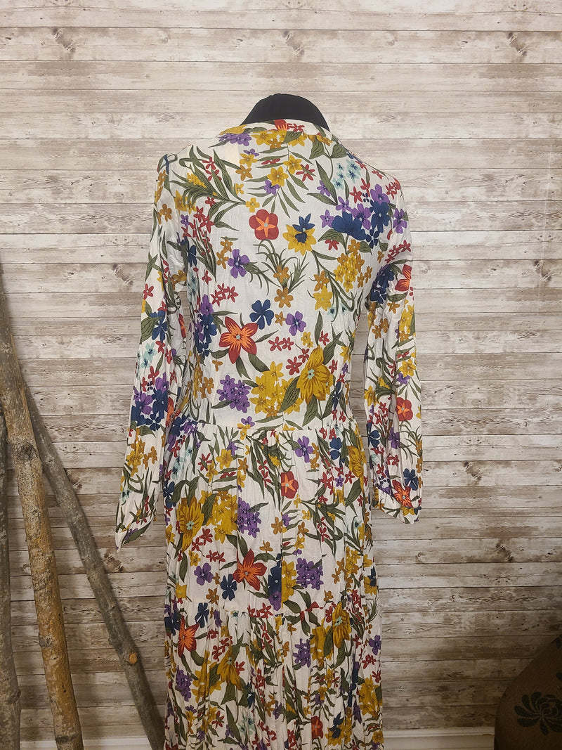 Dress Addict Lia Dress / Vibrant Floral