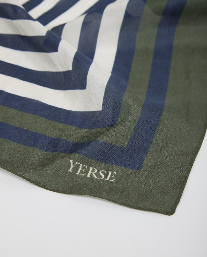 Yerse Printed Silk Scarf / Khaki-Blue