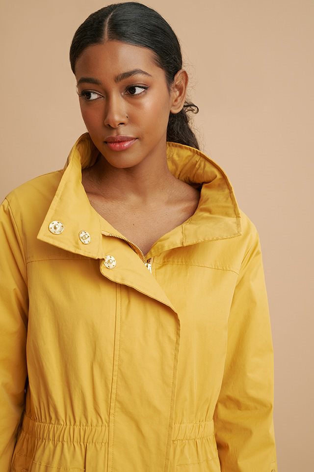 NIKKI JONES Raincoat / Honey Mustard