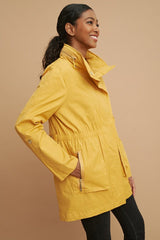 NIKKI JONES Raincoat / Honey Mustard