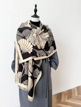 Winding River Ginkgo Reversible Wrap / Black & Cream