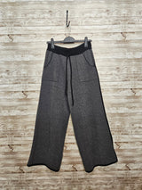 Eternelle Cosy Pullover / Black Heather