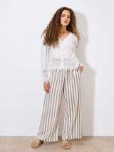 Apricot Embroidered Daisy Top / White