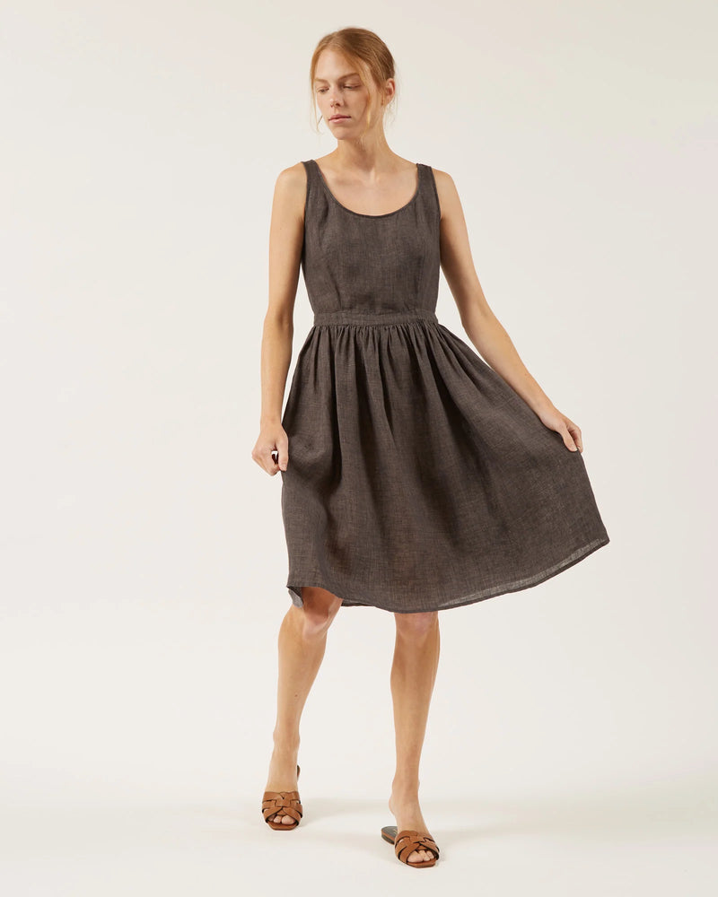 Naif Shadai Linen Dress / Charcoal