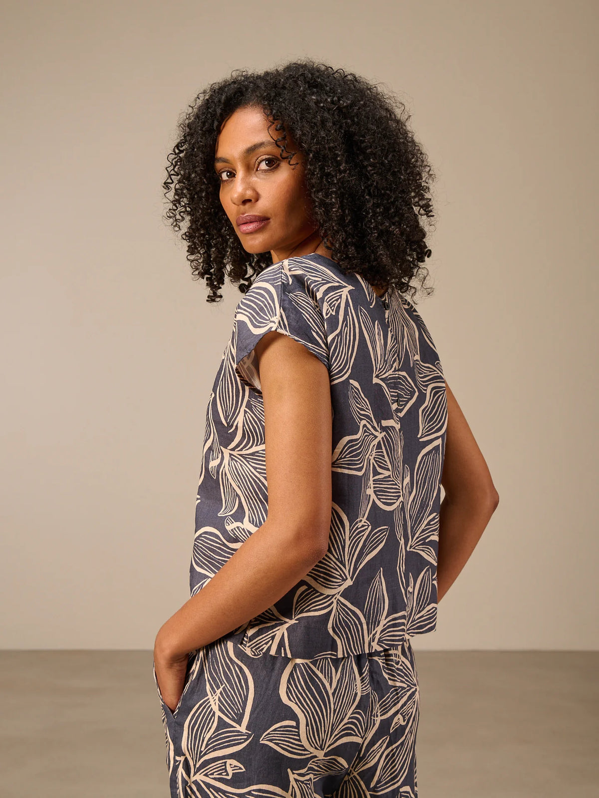 Women's Tops Canada – Shop All Tops | Didi's Boutique
