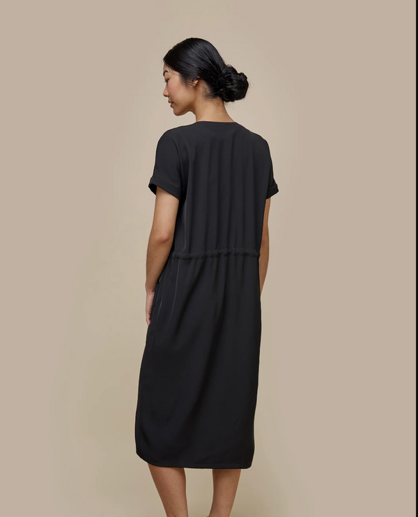 Uchuu WRAp Dress / Black