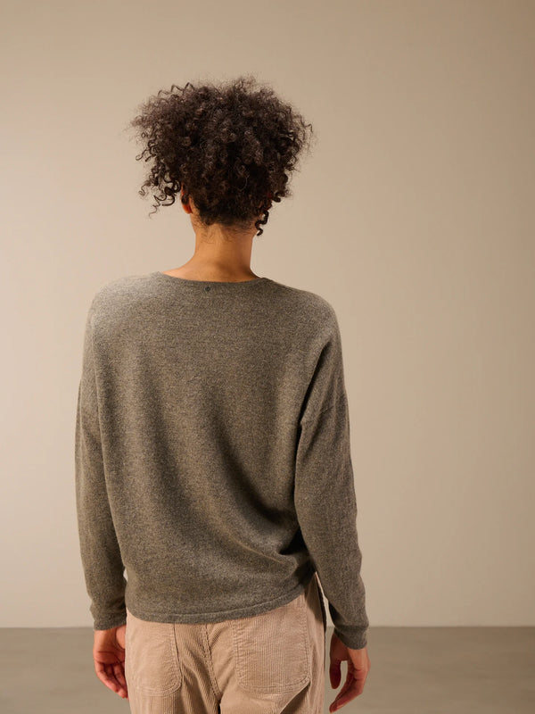 Nile Sweater / Stone