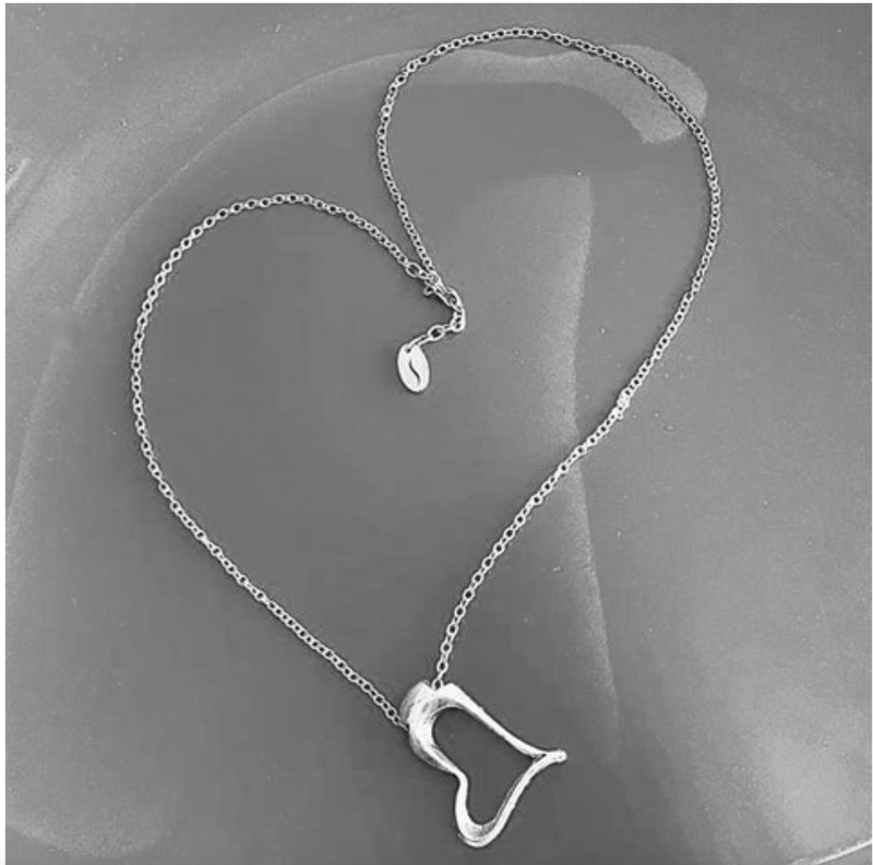 Sazzu Open Heart Necklace